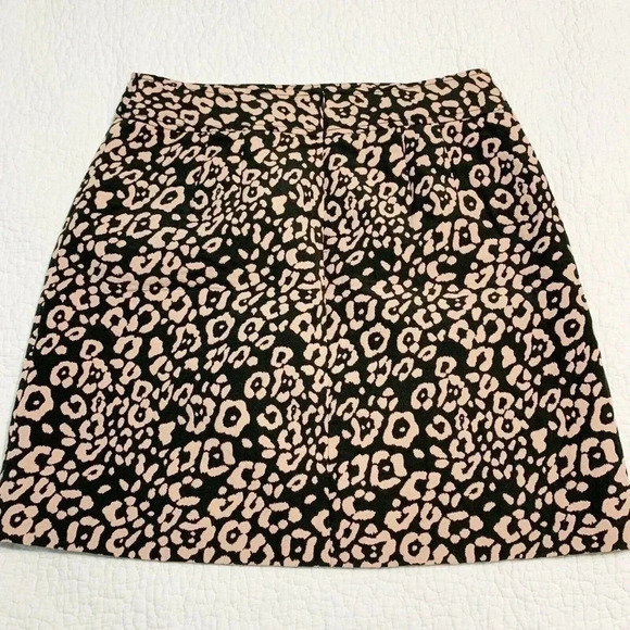 LOFT Petite Spotted Animal Print Mini Skirt - Picture 5 of 5